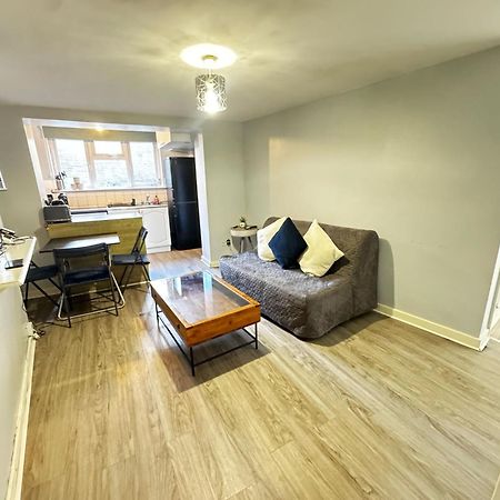 London Apartment - Near Kings Cross St Pancreas! Экстерьер фото