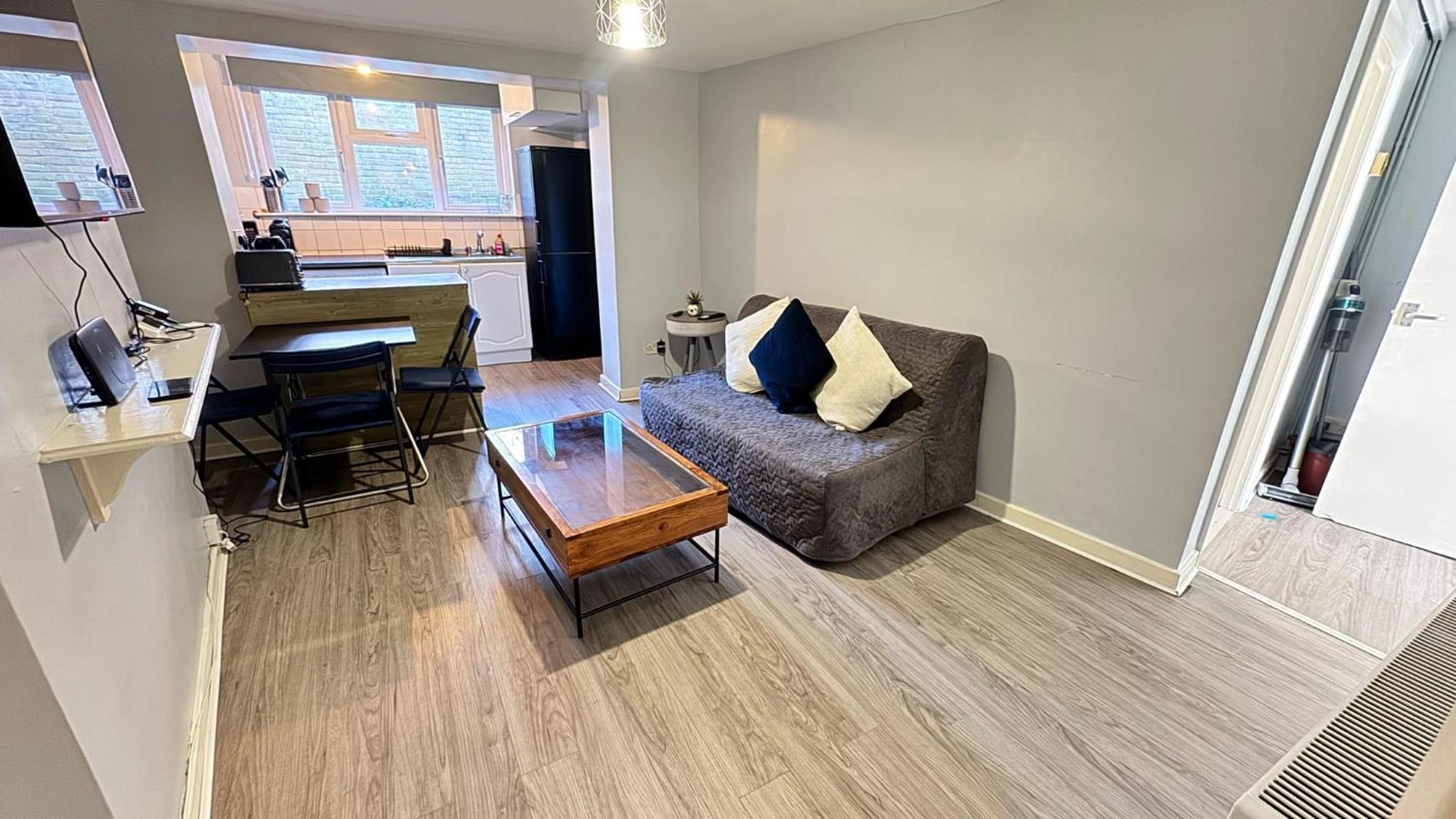 London Apartment - Near Kings Cross St Pancreas! Экстерьер фото