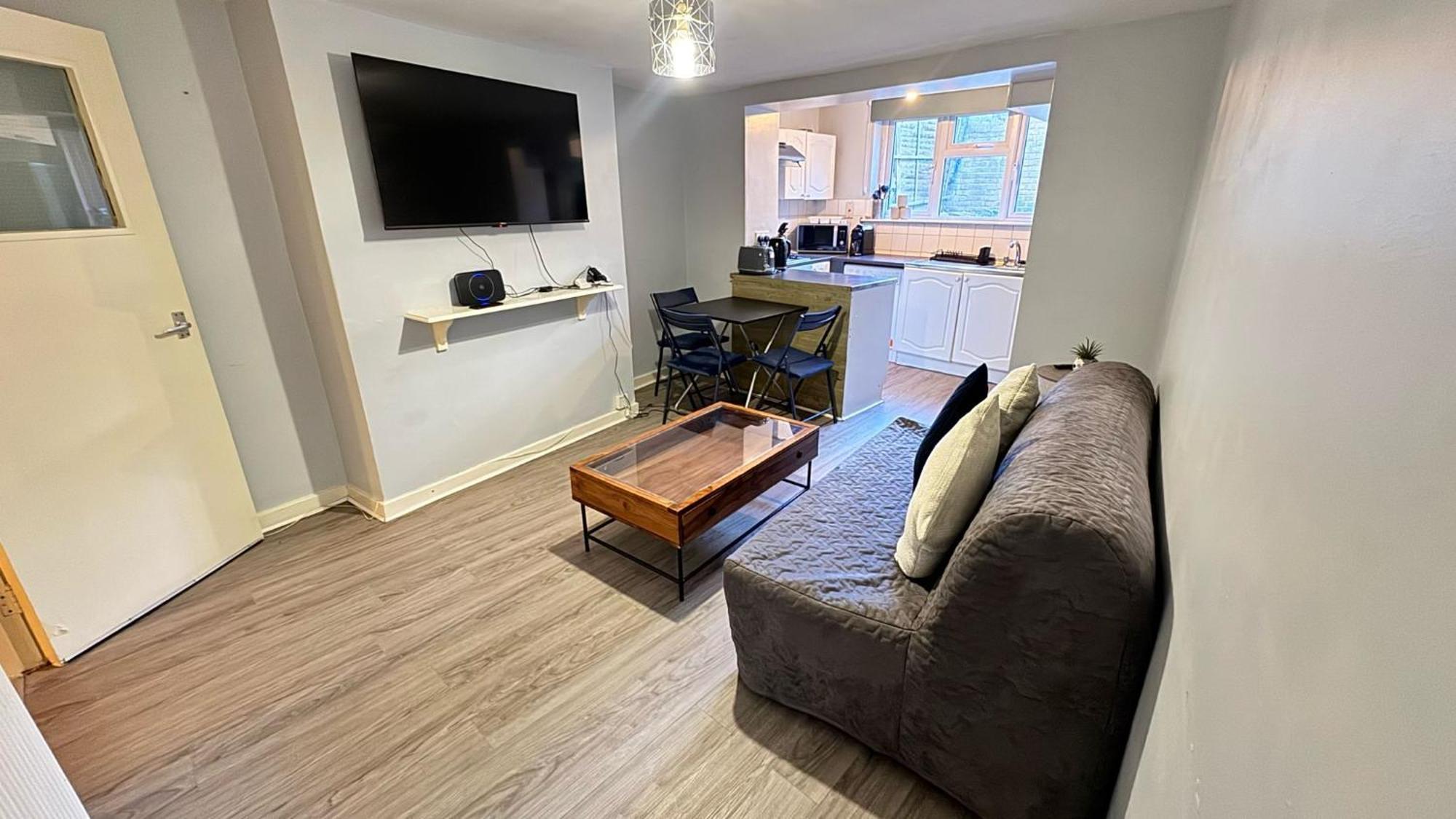 London Apartment - Near Kings Cross St Pancreas! Экстерьер фото
